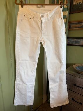 Levi's White Bootcut 529 curvy
